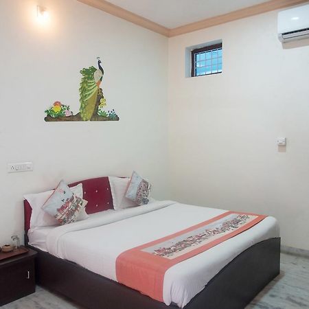 Oyo 11743 Hotel Shree Krishna ウダイプル エクステリア 写真